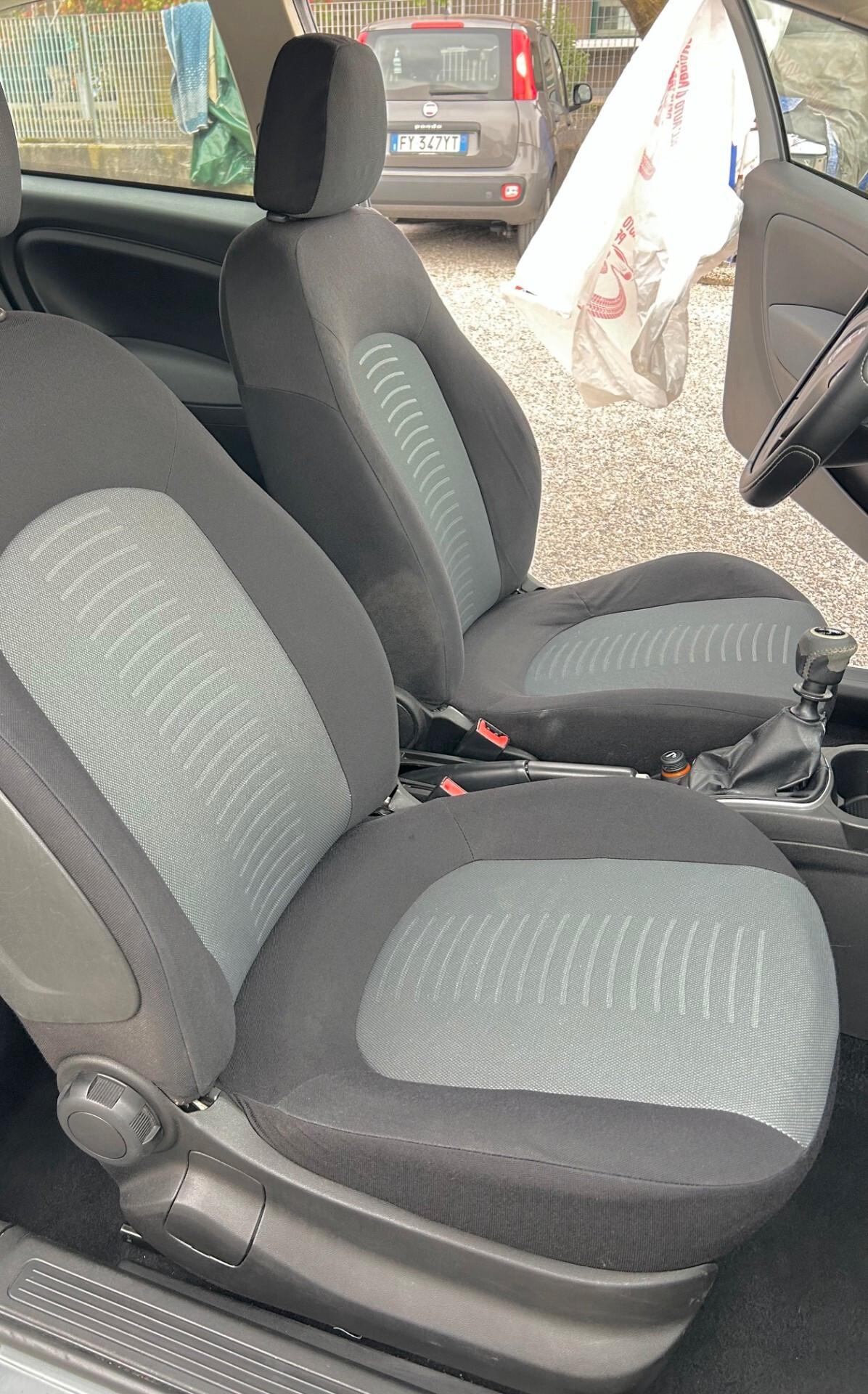 Fiat Grande Punto 1.2 65cv UNIPROPRIETARIO - NEOPATENTATI