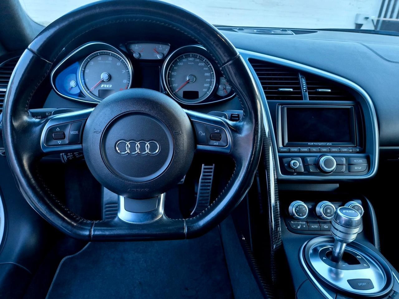 Audi R8 4.2 V8 420 cv