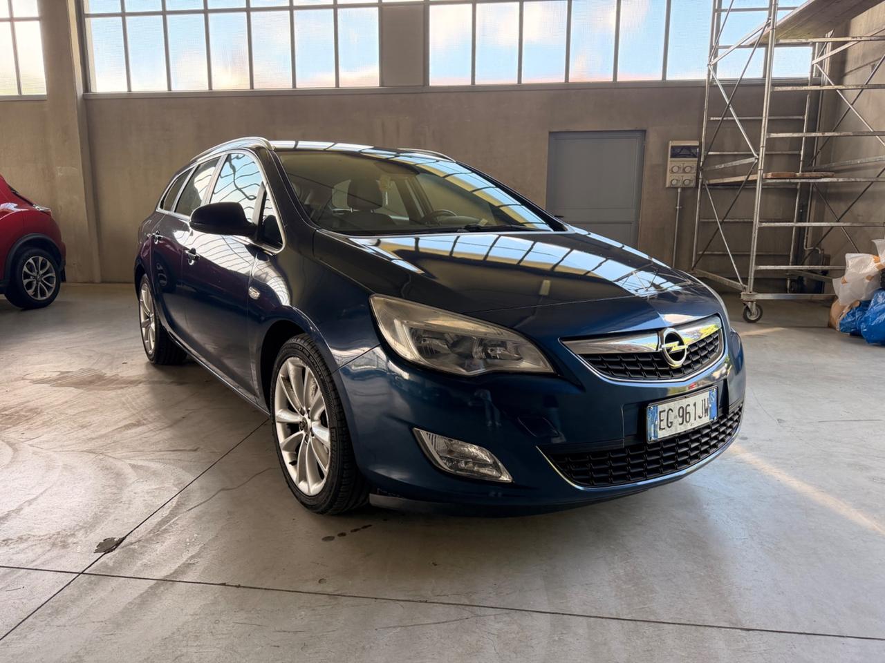 Opel Astra 1.4 Turbo 140CV Sports Tourer Cosmo