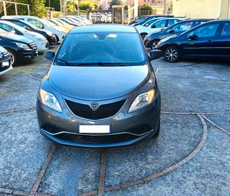 Lancia Ypsilon 1.2 69 CV 5 porte GPL Ecochic garanzia 12 mesi