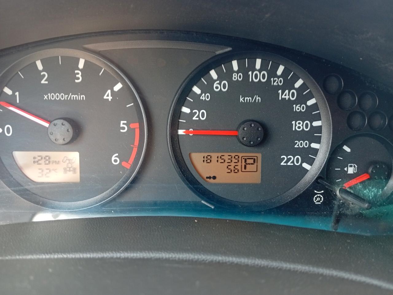 Nissan Navara 2.5 dCi 4 porte Double Cab