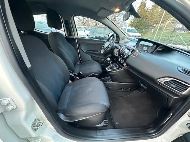 Lancia Ypsilon 1.2 69 CV 5 porte GPL Ecochic Gold