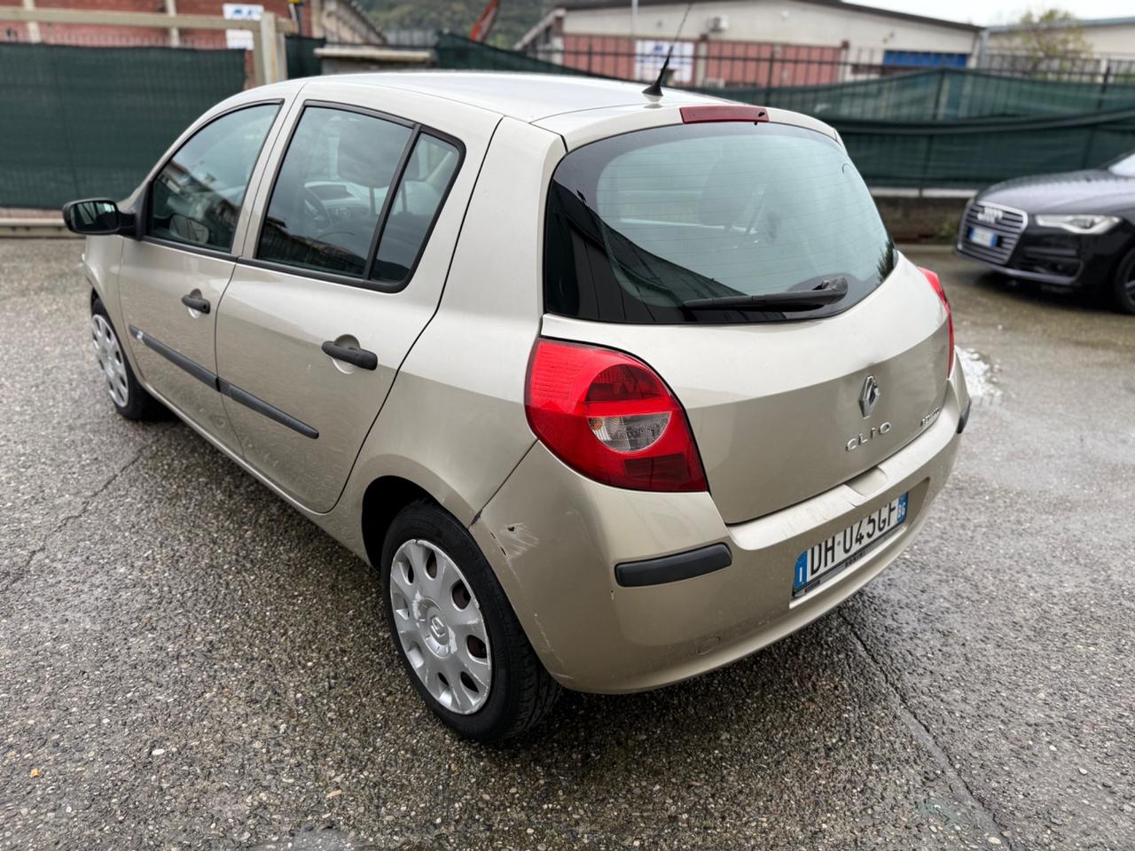 Renault Clio 1.2 16V 5 porte