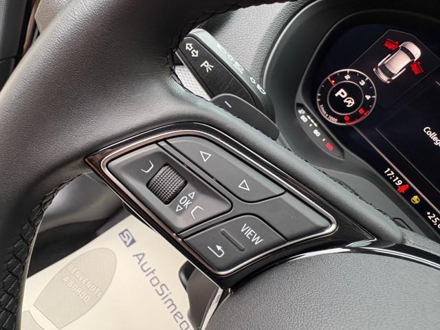 AUDI Q2 30 TDI S tronic Admired Advanced COCKPIT