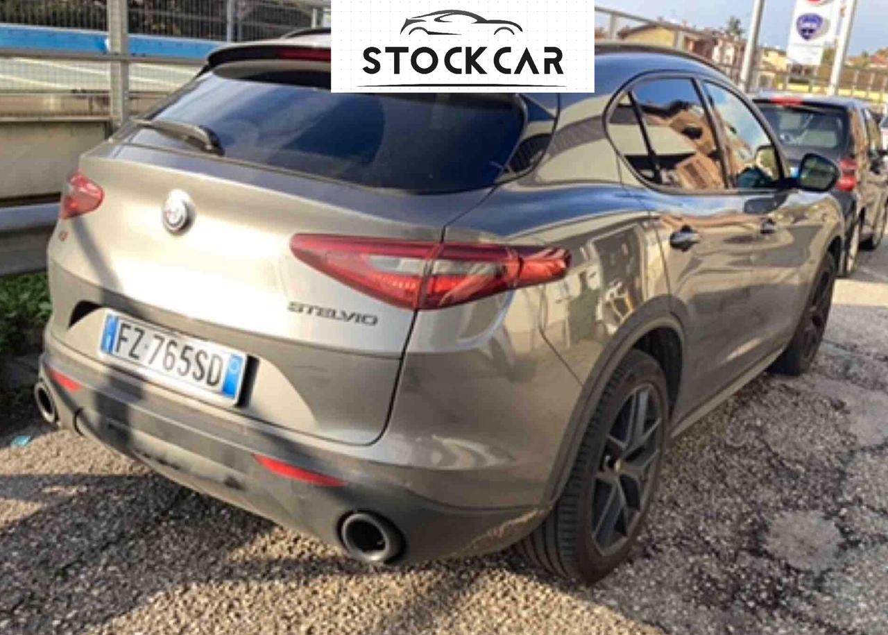 Alfa Romeo Stelvio 2.2 Turbodiesel 190 CV AT8 Q4 B-Tech