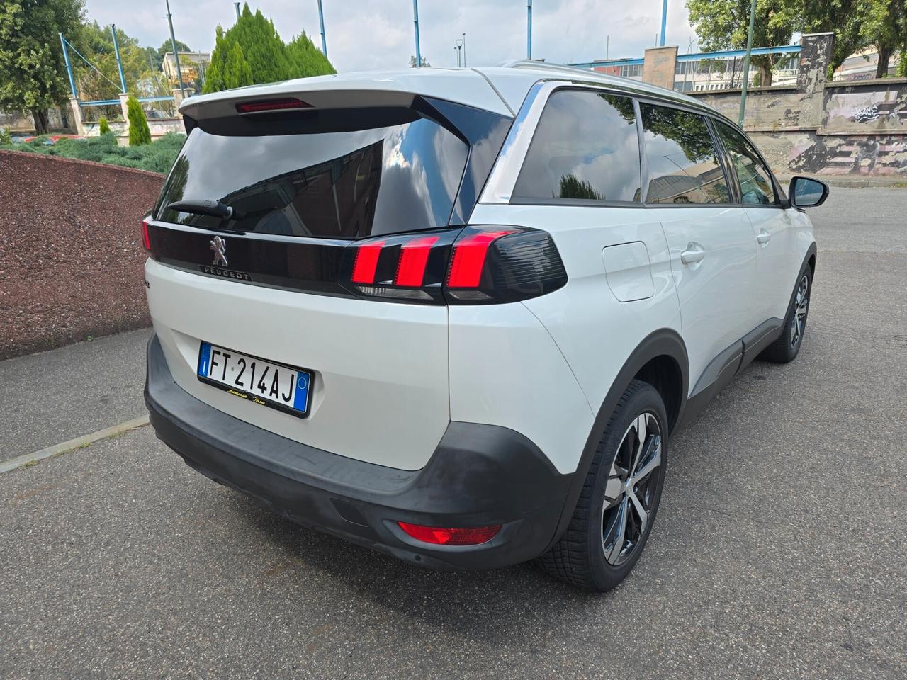 PEUGEOT 5008 1.5(130cv) BlueHdi Business (7posti)