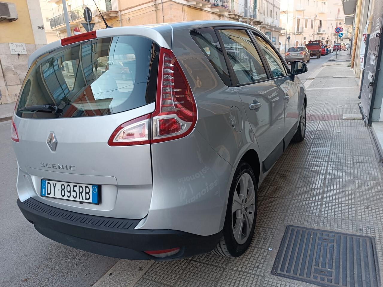 Renault Scenic Scénic X-Mod 1.6 GPL Dynamique