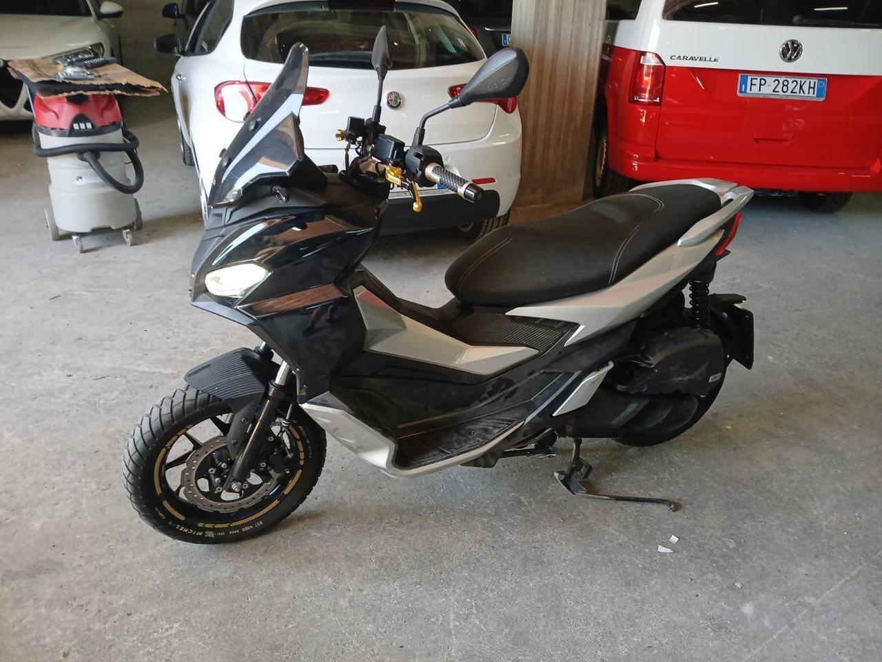 Aprilia SR 125 Sr gt