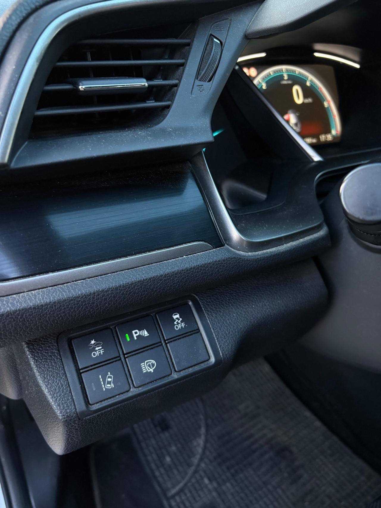 Honda Civic 1.6 5 porte Executive