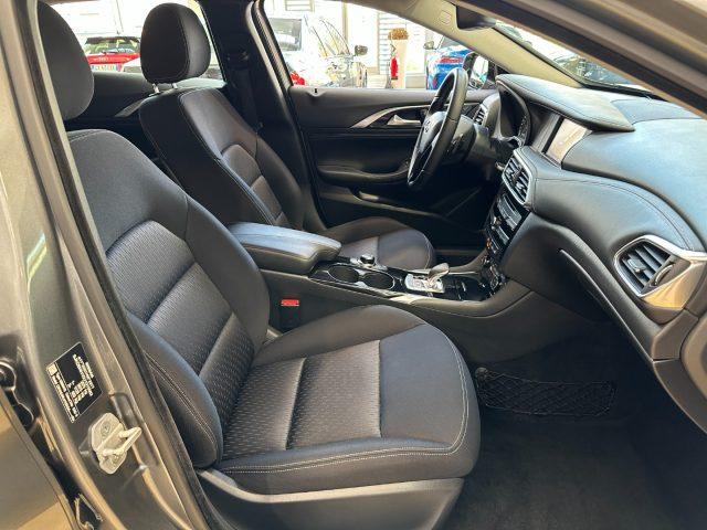 INFINITI QX30 2.2 diesel DCT AWD Premium