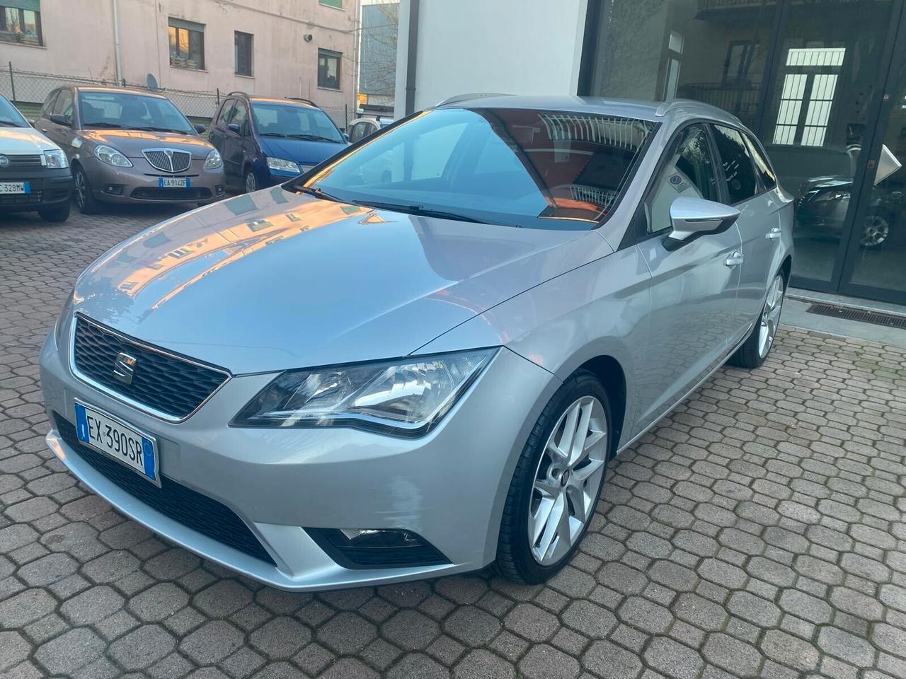 Seat Leon 1.6 TDI 105 CV ST Business NAVI