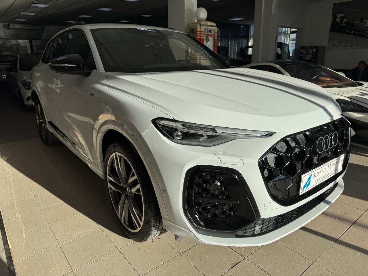 Audi Q5 40 TDI 204 CV quattro S tronic line FULL FULL OPT. MMI PASSENGER SUBITO DISPONIBILE