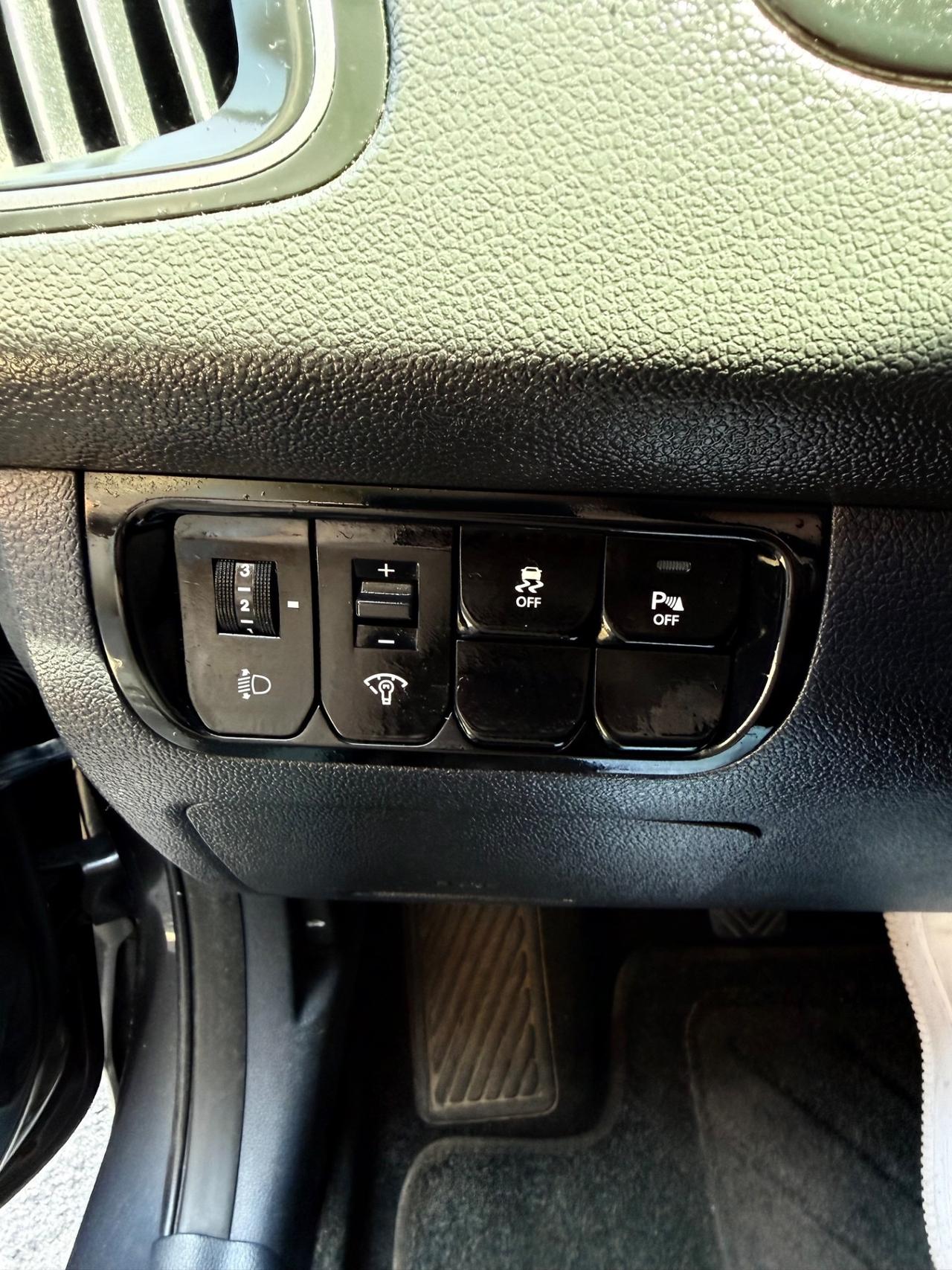 Kia Rio 1.2 CVVT 5p. Cool