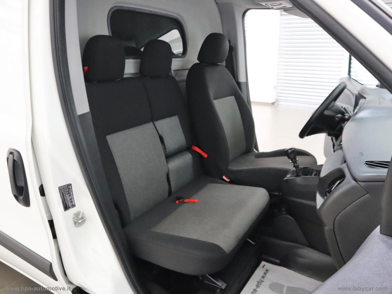 FIAT Doblò 1.6 MJT 120CV MAXI 3 POSTI NAVI RETROCAMERA CLIMA AUTOMATICO