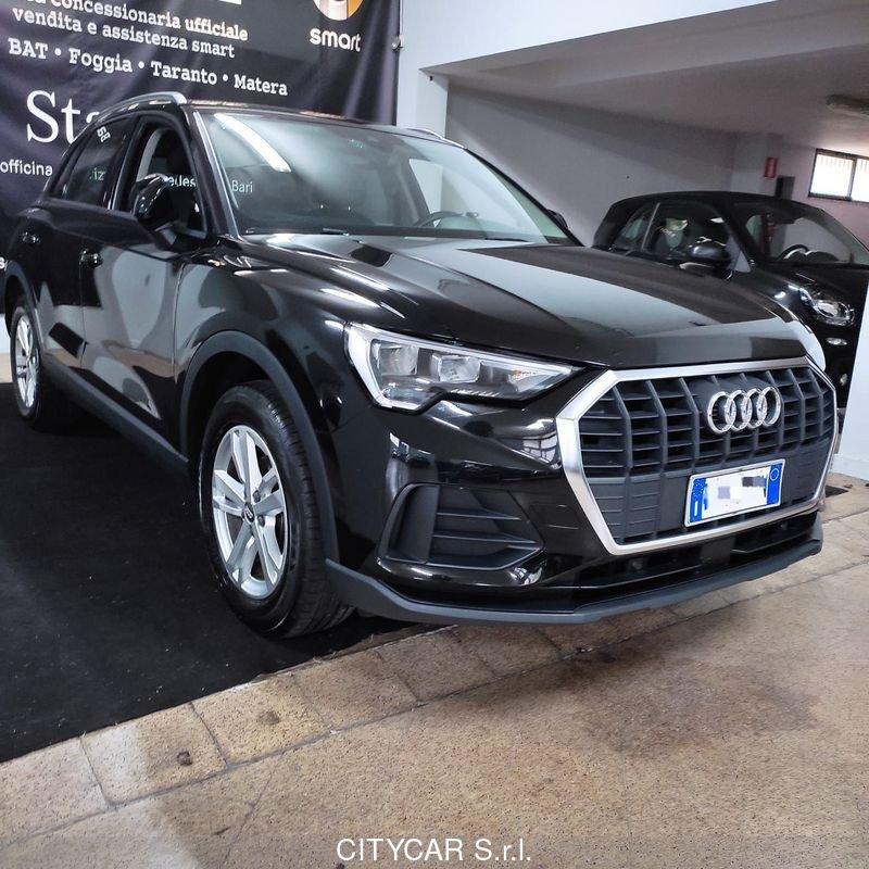 Audi Q3 35 TDI S tronic Business