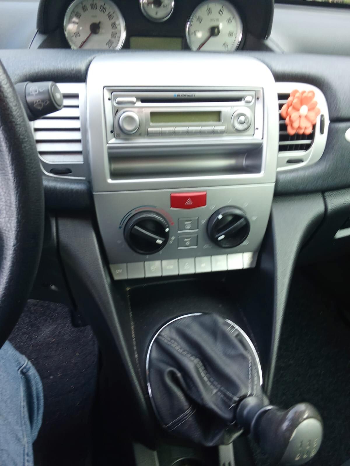 Lancia Ypsilon 1.2 Argento