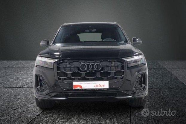 AUDI Q7 SUV 45 TDI quattro tip. S line + Matrix+