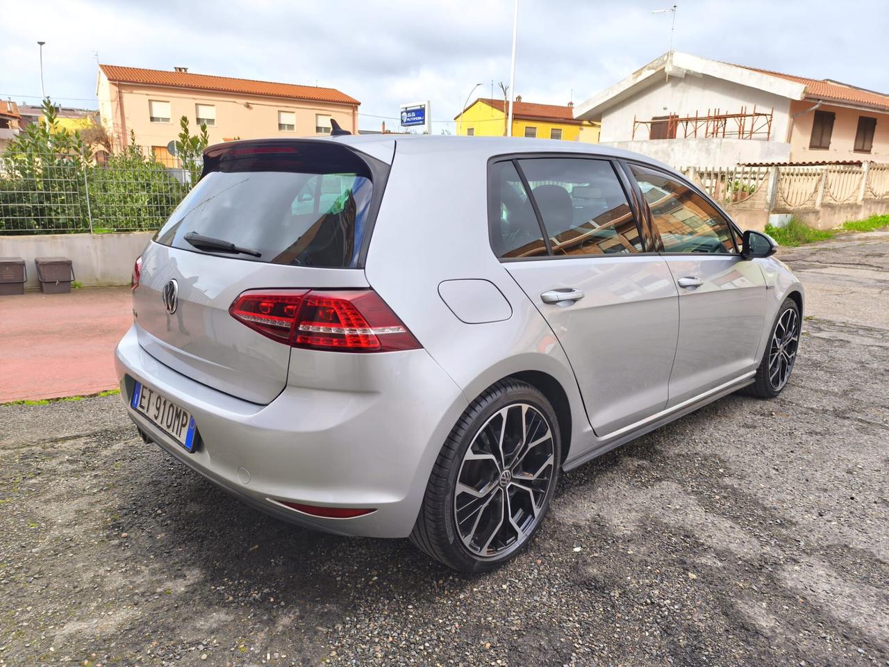 Volkswagen Golf GTD 2.0 TDI DSG 184cv BlueMotion Technology