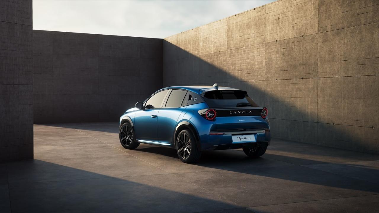 LANCIA Nuova Ypsilon Mhev Edizione Cassina Hybrid