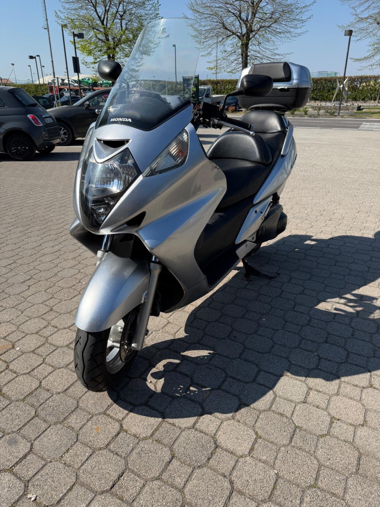 Honda Silver Wing 600