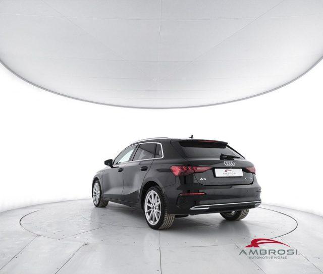 AUDI A3 40 TFSI e S tronic Business Advanced