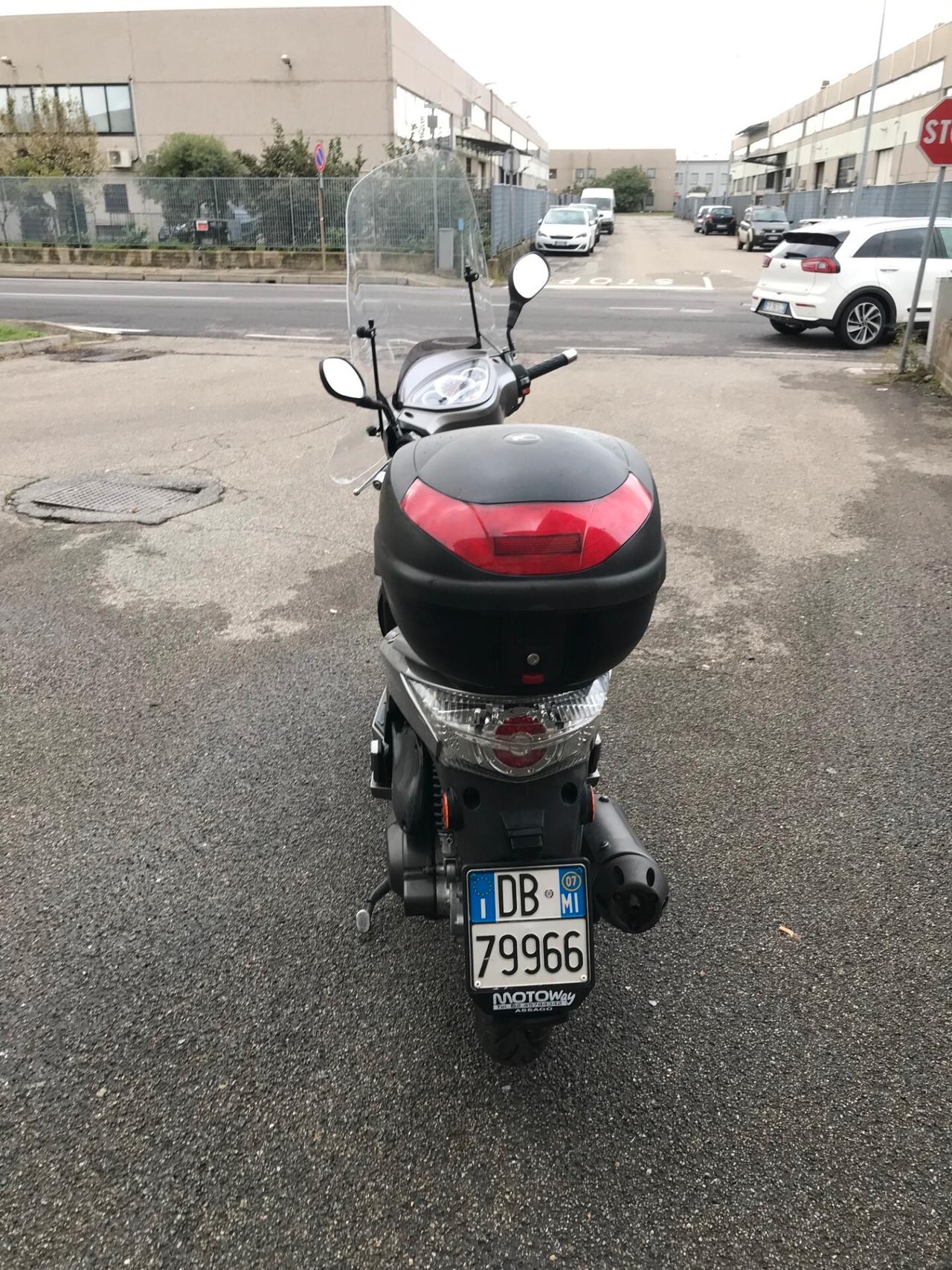 Kymco People 200i PEOPLE S