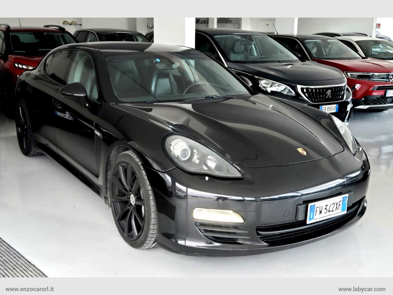 PORSCHE Panamera 3.0 Diesel Platinum Edition ALL BLACK