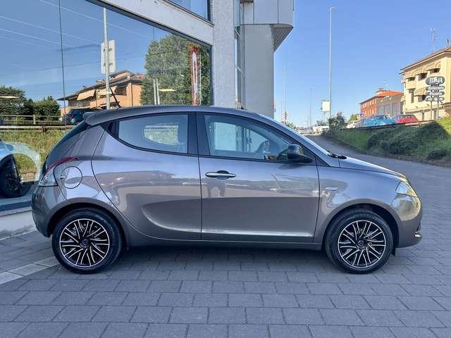 Lancia Ypsilon 1.0 FireFly 70cv Hybrid Silver Plus PROMO