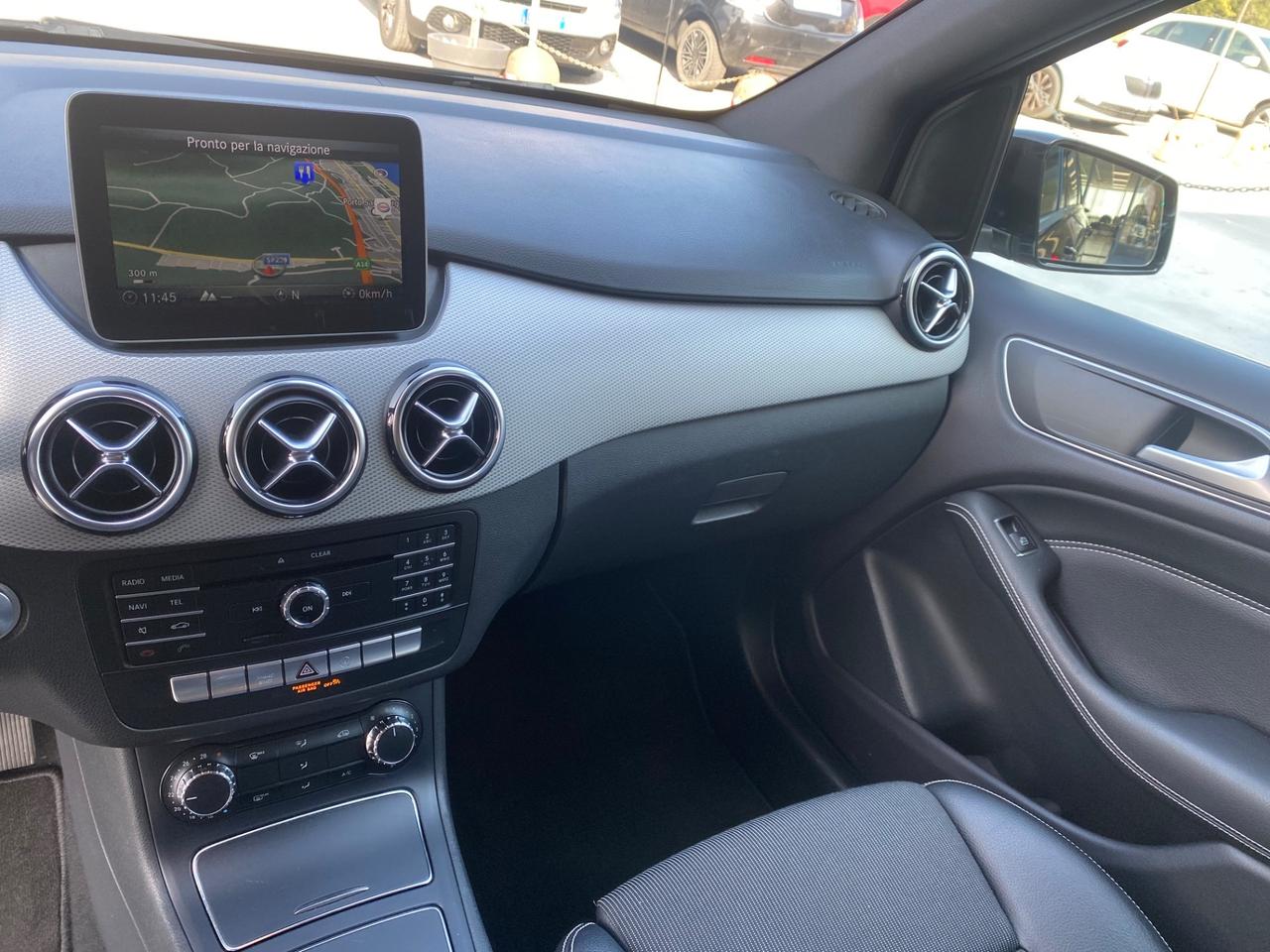 Mercedes-benz B 180 d Automatic Sport