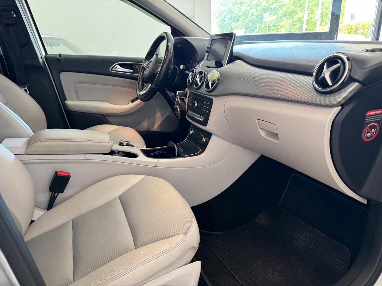 Mercedes-benz B 180 CDI Automatic Executive 12/2014 OK NEPOATENTATI