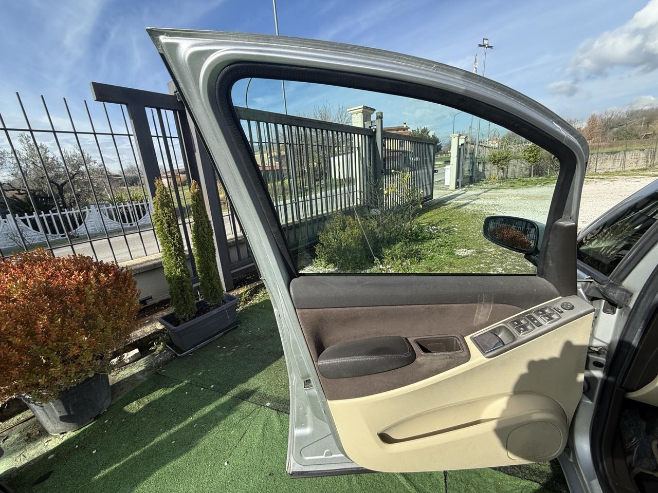 LANCIA MUSA 1.9 MULTIJET PLATINO PLUS 100 1.9 DIESEL 101 CV OK NEOPATENTATI