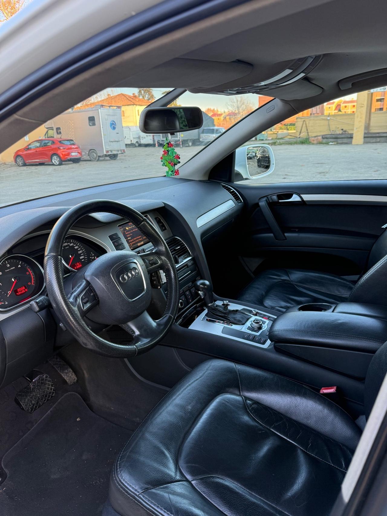 Audi Q7 3.0 V6 TDI 240 CV quattro tiptronic Advanced