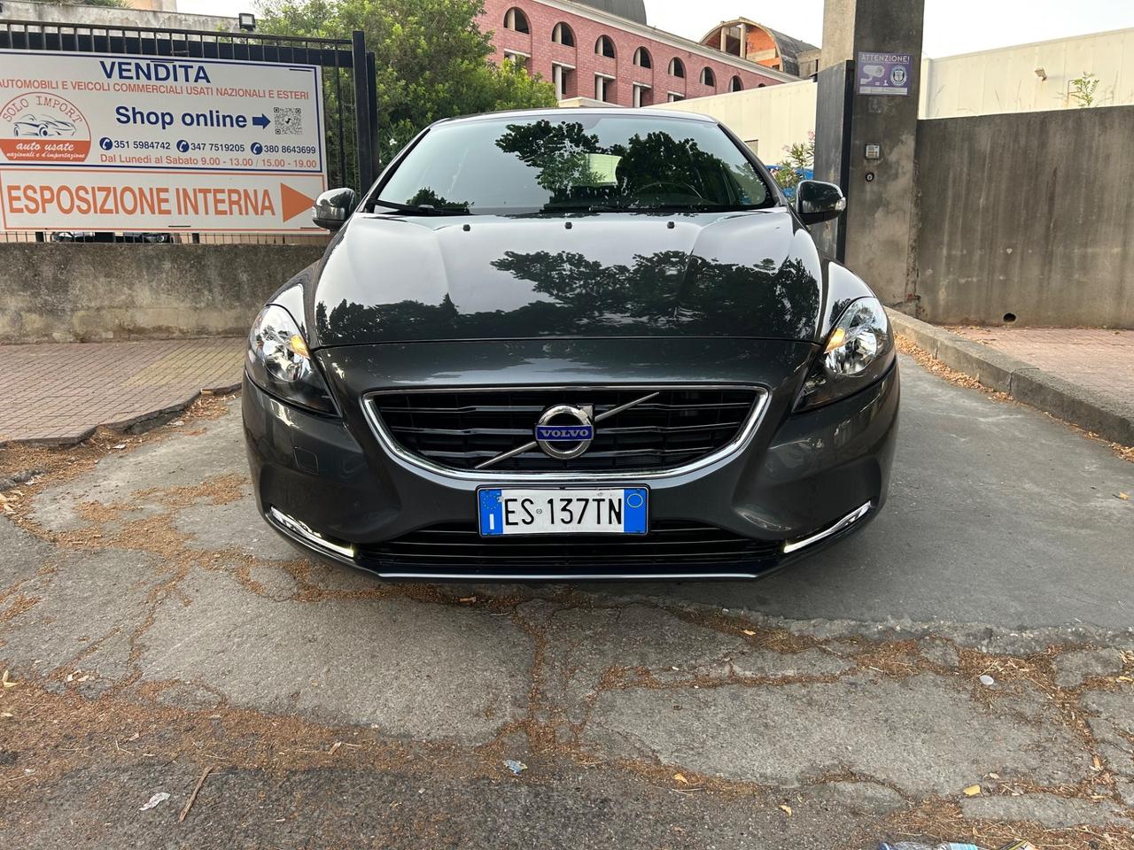 Volvo V40 KM. 61.000! D2
