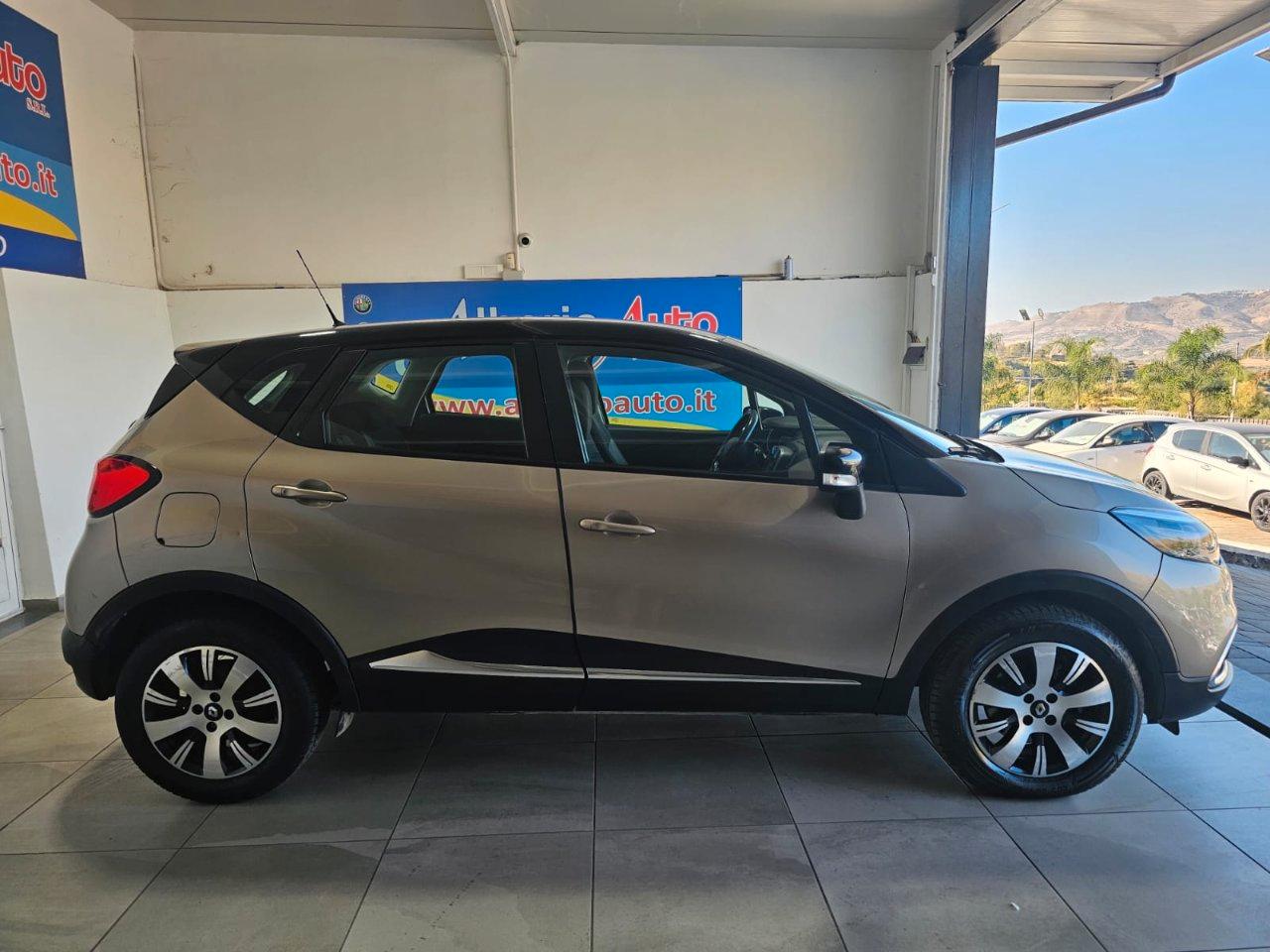 Renault Captur 1.5 dci Iconic 90cv