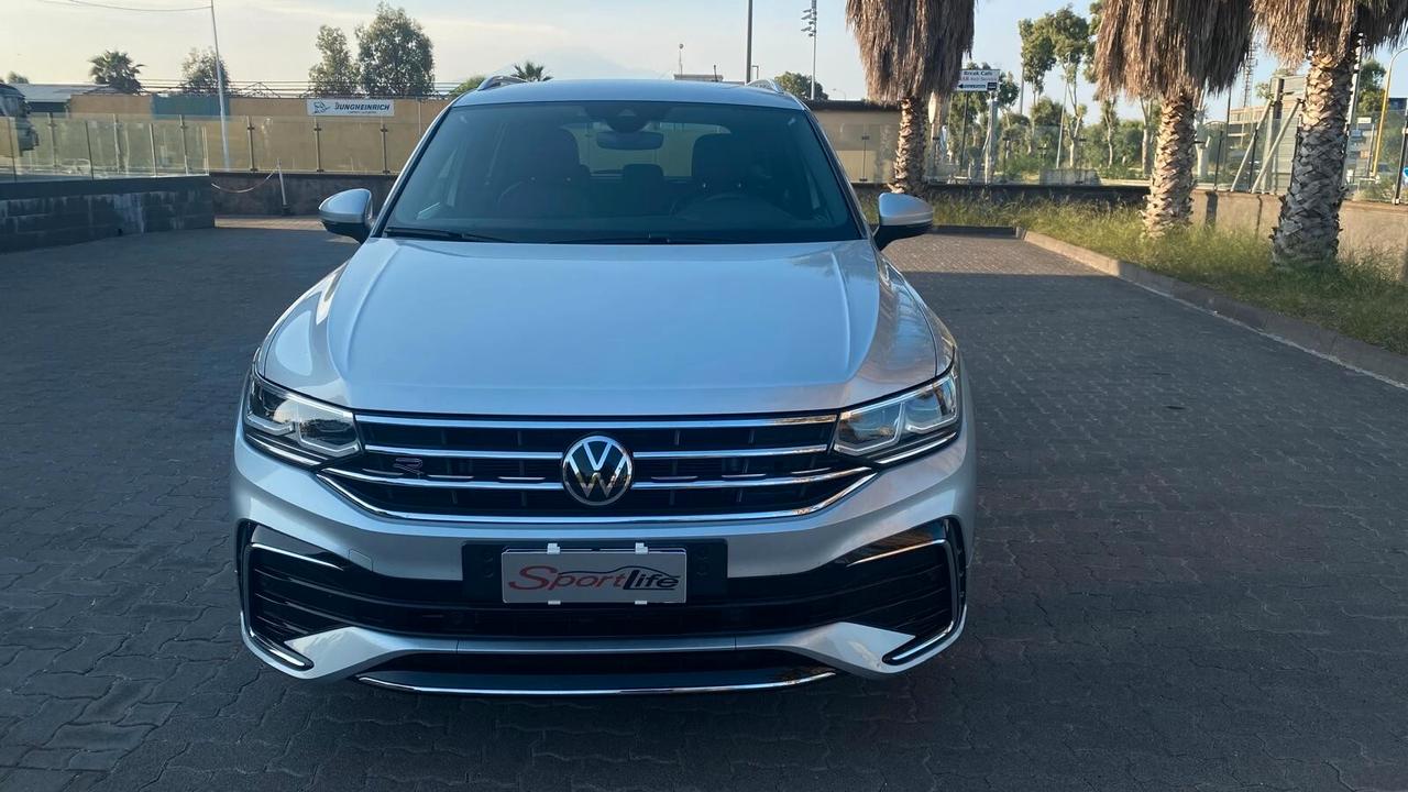 Volkswagen Tiguan 2.0 TDI 150 CV SCR DSG R-Line
