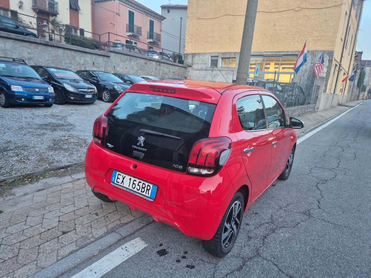 Peugeot 108 VTi 68 5 porte Allure