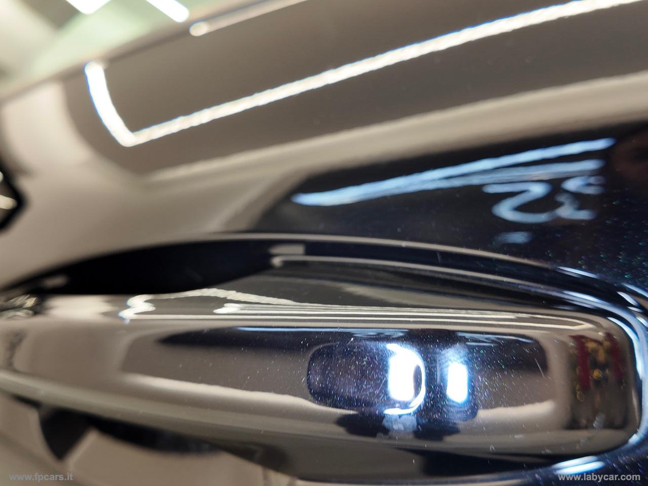 VOLVO XC40 D3 Geartronic Momentum Pro N1