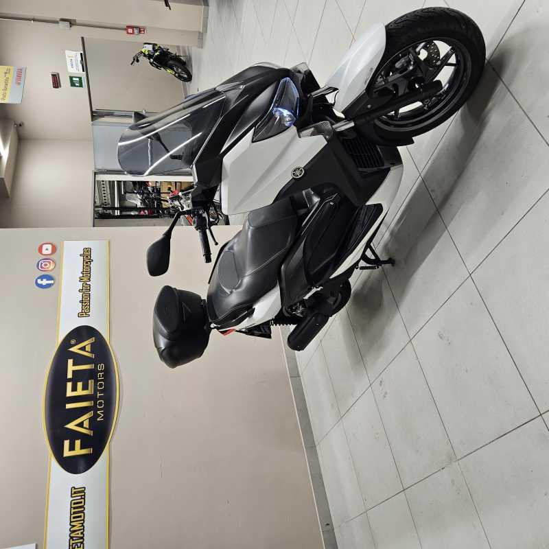 Yamaha X-Max 250 ABS - 2016