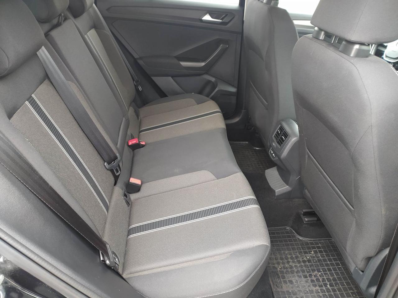 Volkswagen T-Roc Business 2.0 TDI 150CV #9725