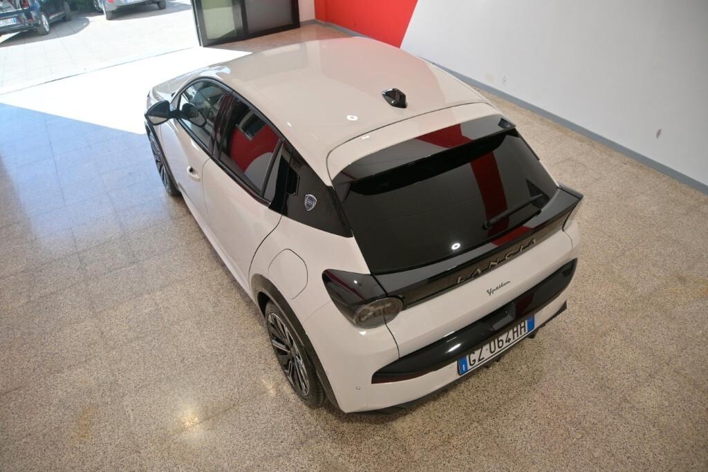 Lancia Ypsilon Hybrid e-DCT LX