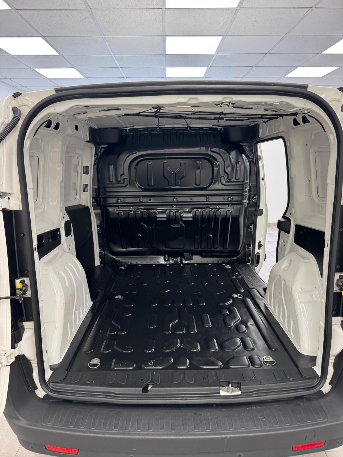 FIAT DOBLO 1.6 MJT LOUNGE