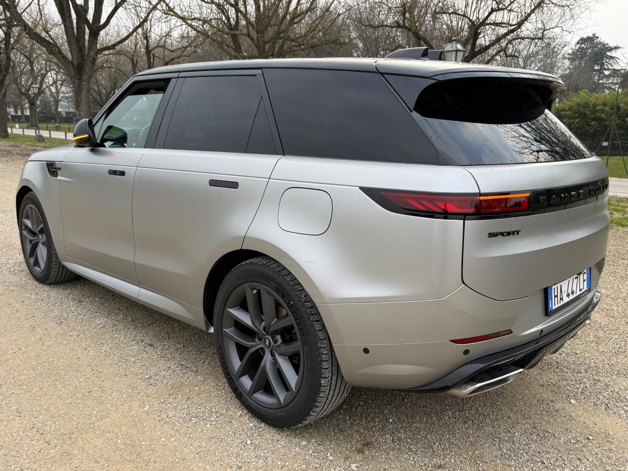 RANGE ROVER Sport 3.0 I6 PHEV 460 CV - LEASING LEGGERE BENE