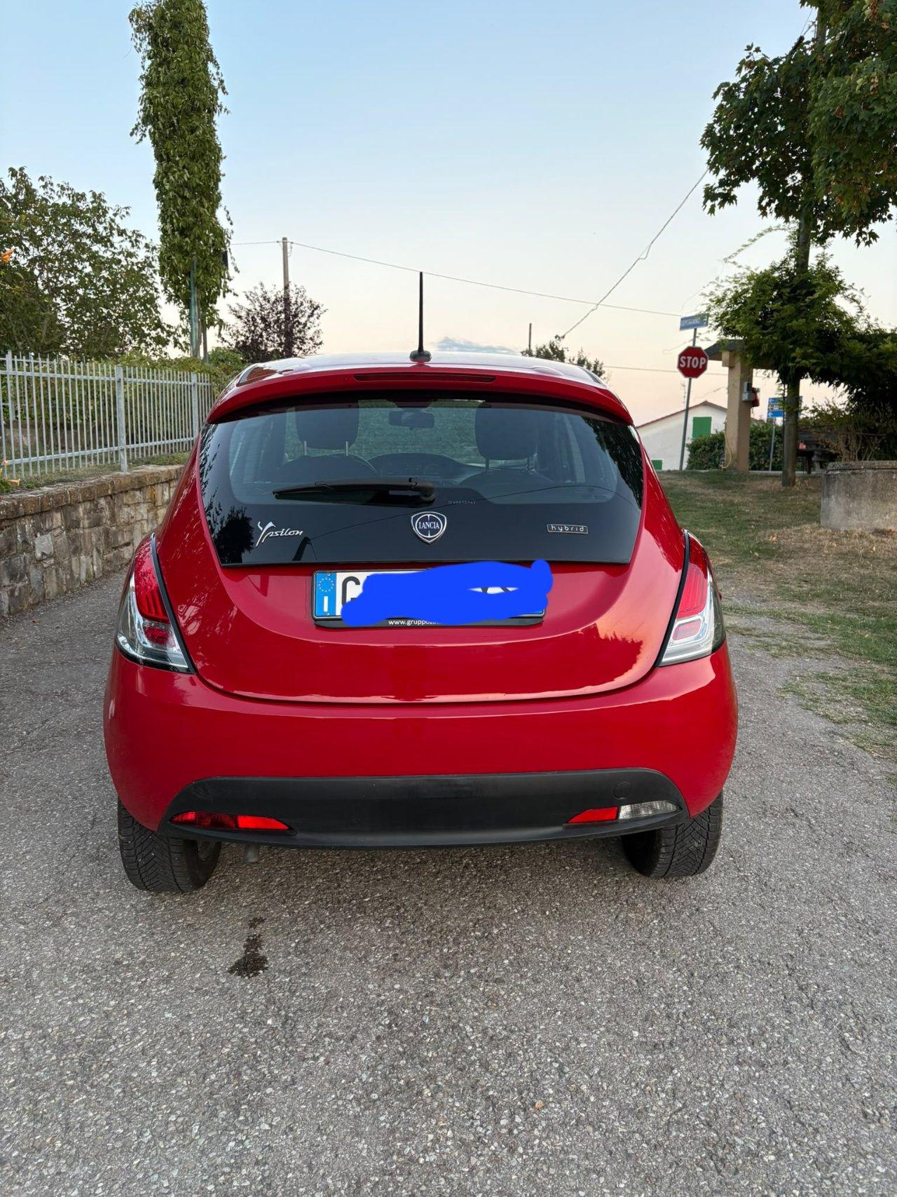 Lancia Ypsilon autovettura