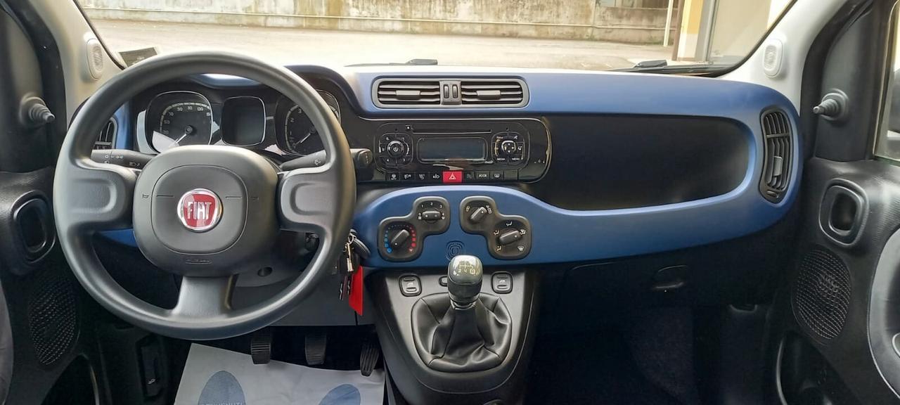 Fiat Panda cc. 1.242 Benzina 69 CV. 4 Cilindri 5 Porte 5 Posti Euro 6B Utilizzabile anche per i Neopatentati.