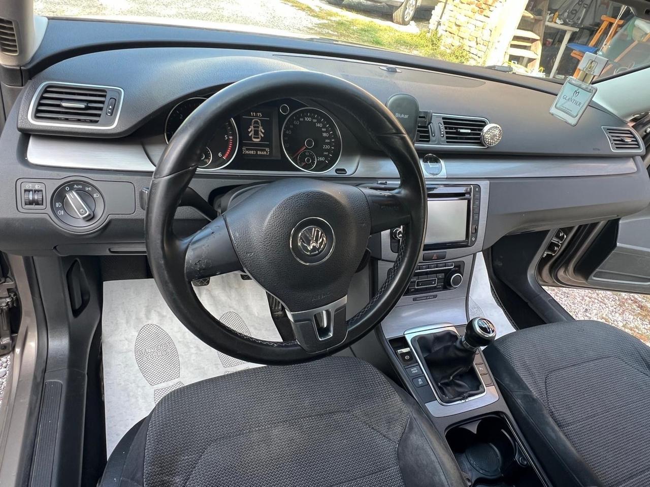 Volkswagen Passat 1.6 TDI Comfortline BlueM. Tech.