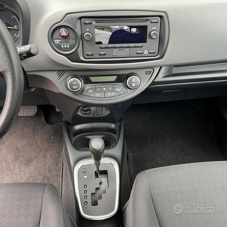 Toyota Yaris 1.5 Hybrid 5 porte Cool