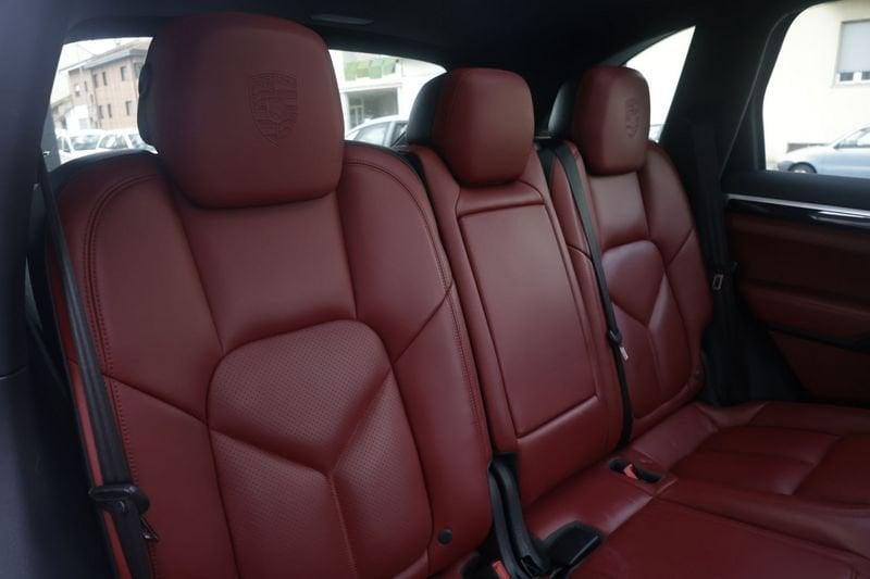 Porsche Cayenne 3.0 Diesel 262 CV Platinum Edition Tetto Unicoproprietario
