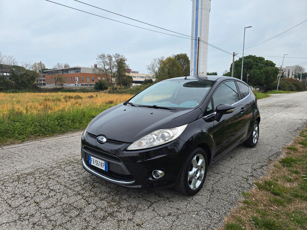 Ford Fiesta 1.2 Benzina con GARANZIA-NEOPATENTATI