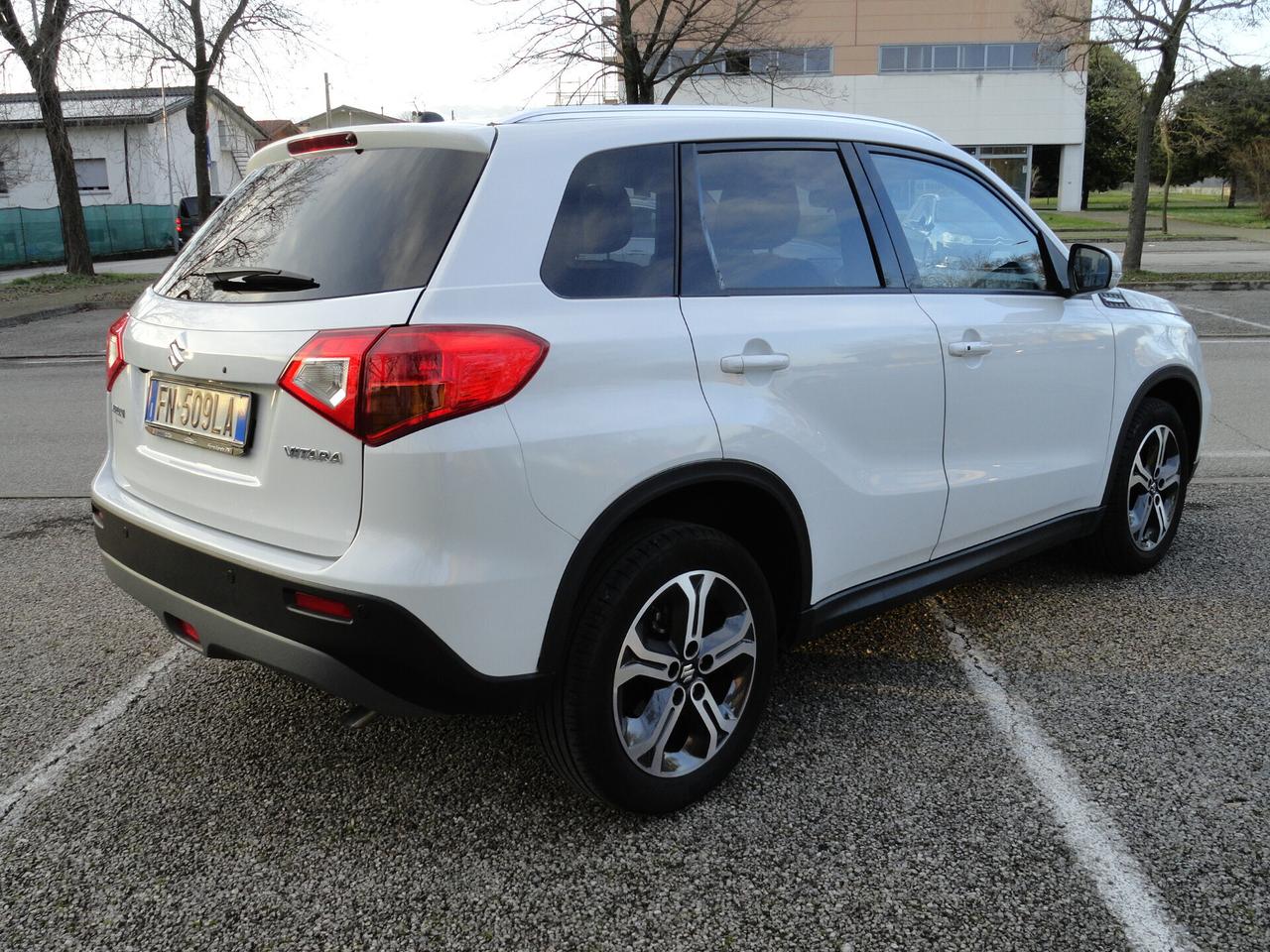 Suzuki Vitara 1.6 VVT A/T V-Top