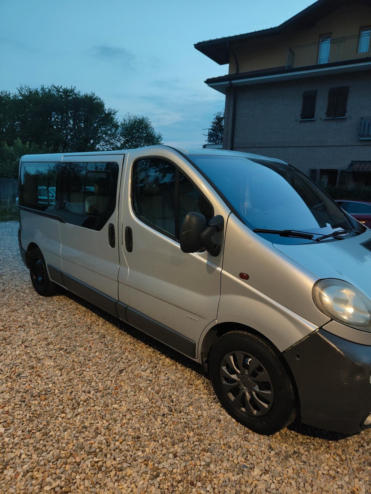 Opel Vivaro 29 1.9 CDTI/80CV PC-TN Combi 9 posti
